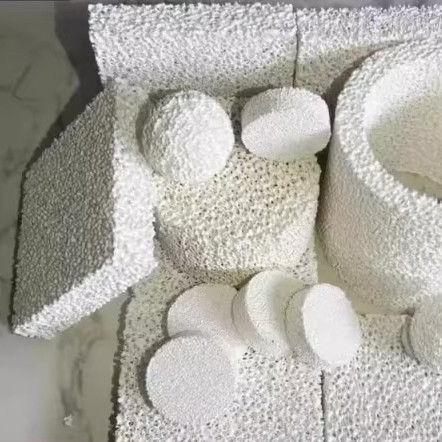 Filtre à mousse en céramique d'aluminium, nid d'abeille pour le service de ponçage de transformation de fonderie